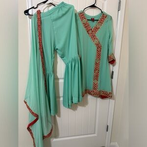 Desi wear Indian Pakistani clothing